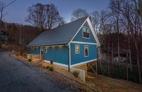 Spacious 4BR Mountain Retreat for 16 in Fairview - Foto 5