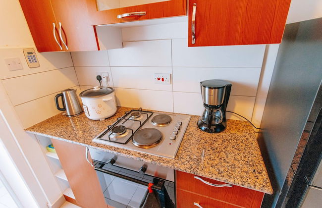 Ocean View 2 bed apartment - Photo 17