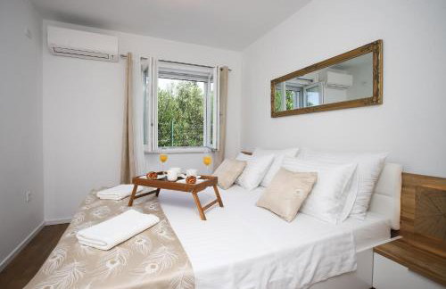 Elegant Holiday House 3D by the Sea with pool and included breakfast - Photo 21