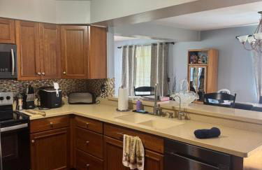 Summit Sanctuary with EV Ready Mountain Views - Foto 17