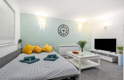 20pct OFF LONG STAYS CONTRACTORS Welcome Chantry close stay - Foto 30