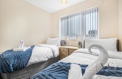 Group-Friendly 3BR Near Dudley + Parking - Foto 29