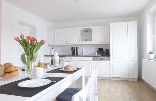 Ferienwohnungen 'An der Schlossinsel' mit Wasserzugang - Foto 3