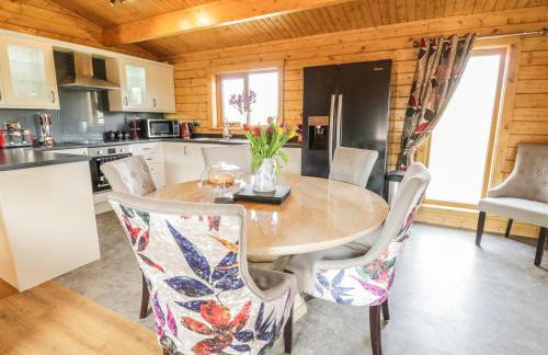 Manor Farm Lodges - Red Kite Lodge - Foto 8