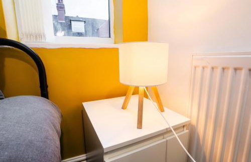 Comfy 4 Bed House near Notts City Centre - FREE Parking - Foto 42
