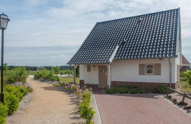 Villa in Klein Vink With Thermaalbad Access - Photo 1