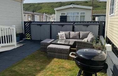 Static Caravan on the Jurassic Coast at Freshwater Beach Holiday Park - Photo 6