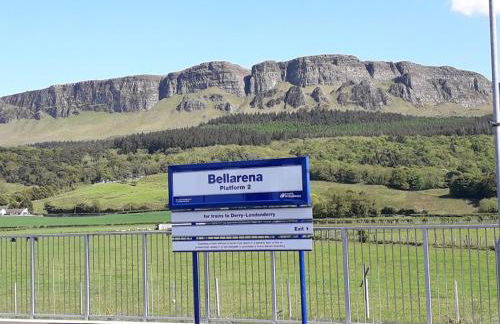 Ballymultimber Cottages - traditional cottages on the Causeway Coast - Foto 101