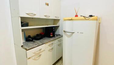 Maravilhosa Kitnet 10 min da praia - Foto 4