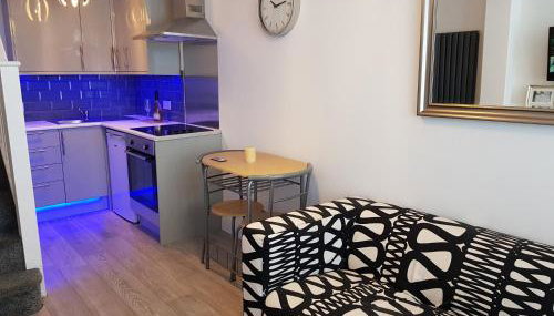 Webb place 2 bedroom apartment ! - Foto 5