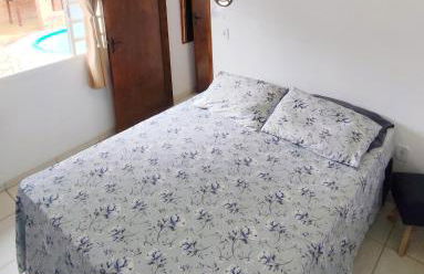 Casa Espaço Sara Piscina com total privacidade, área gourmet completa com churrasqueira fogão a lenha, a 5min do centro e do parque das águas - Foto 20