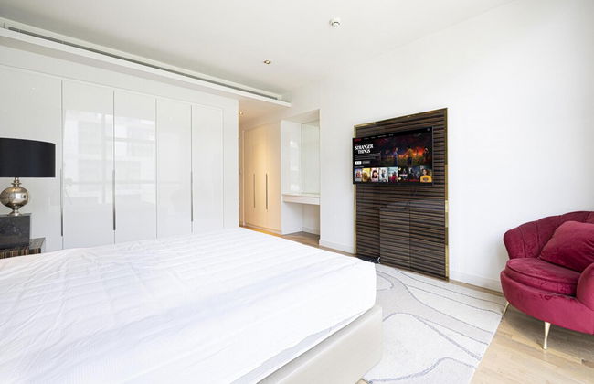 405 Building 1 City Walk - Photo 12