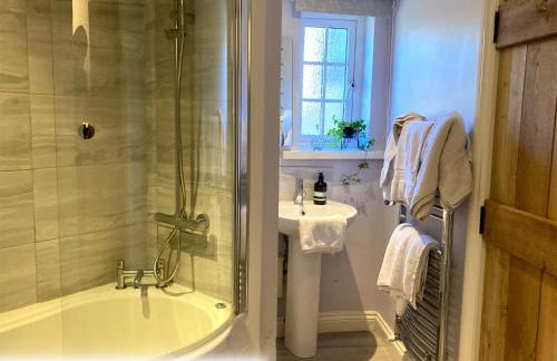 Honeysuckle Cottage & Whinfell Studio - Foto 37