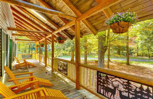 Private Deck and Fire Pit Adirondack Family Home - Foto 33