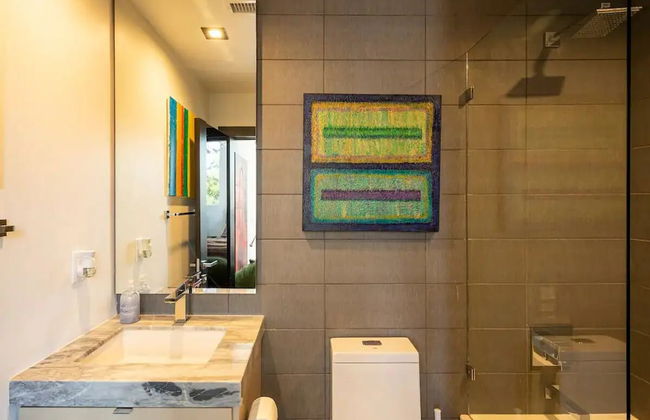 Troy Dr - Sleek & Modern Hollywood Hills Home With Stunning Views - Foto 41