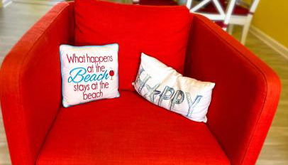 Stylish 2BR Condo Near Beach, Large Pool & Patio, Pet Friendly - Foto 4