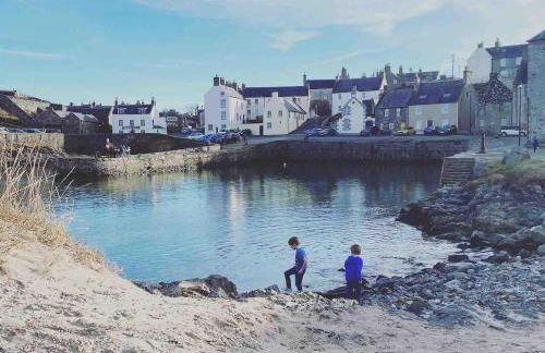 Number Forty Two, Portsoy - A 3 bedroom cottage with sea views - Foto 29