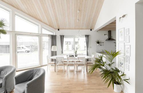 Babiogórska Perełka w skandynawskim stylu z sauną i kominkiem - Foto 13