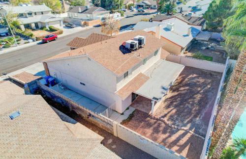 Arcade game room, 2 king beds, ev chargers - Foto 61