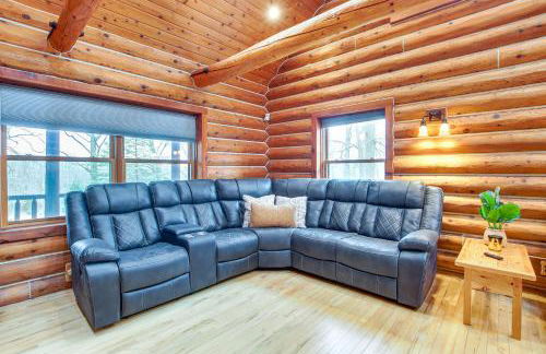 Family Home with Indoor Pool about 2 Mi to Elkhart Lake! - Foto 4