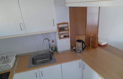 Apartment with pool near the beach - Photo 13