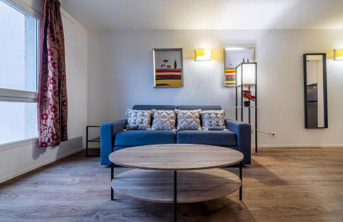 Serenity Aparthotel, la Défense - Eiffel tower view - 5 min walk to Subway - Foto 10