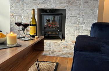 Albert's Cottage, Dorset - Photo 1