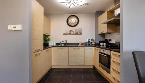 Vista Verde - Luxury City Penthouse 2BR - Sleeps up to 6 - Parking - Foto 5, stove, dishwasher, pet friendly, toaster