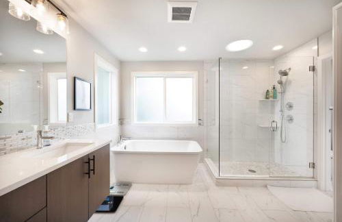 Modern 4BR Family Oasis - Treehouse Bunk &Game Room - Foto 34