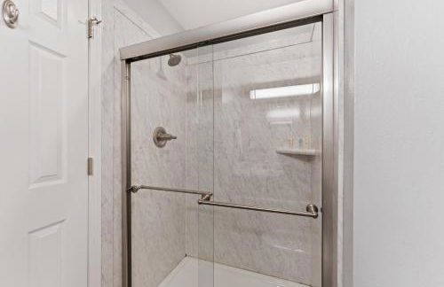 Free Silver Dollar City Tickets & other attractions! Branson, Walk-In Available - Foto 22