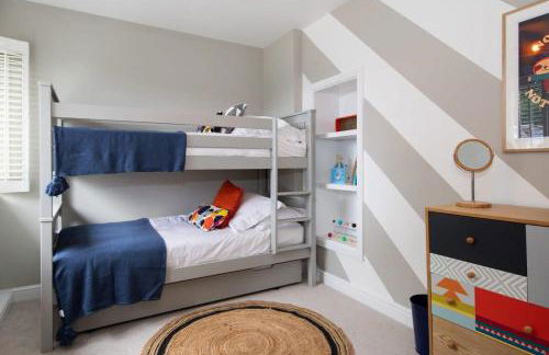 Bosham 3 BR Beach House with Garden & Playhouse - Foto 18