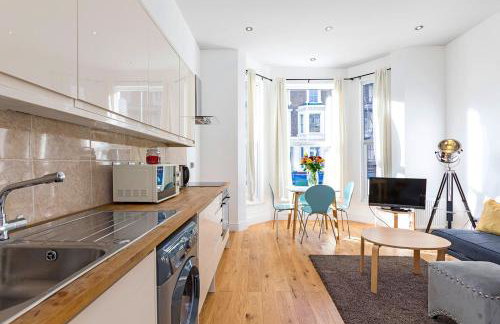 Stylish 2 Bed Apartment-Zone 2 - 10 Minutes to the heart of London- sleeps up 8 - Foto 31