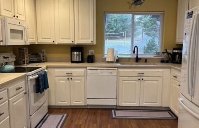 Gearhart Lakefront Oasis - Foto 51