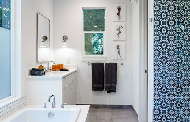 Modern ATX Mansion 6th Street 3 min Scooter - Foto 28