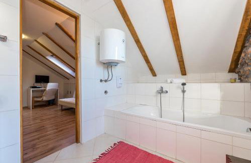 Rural House Gluic - Foto 23