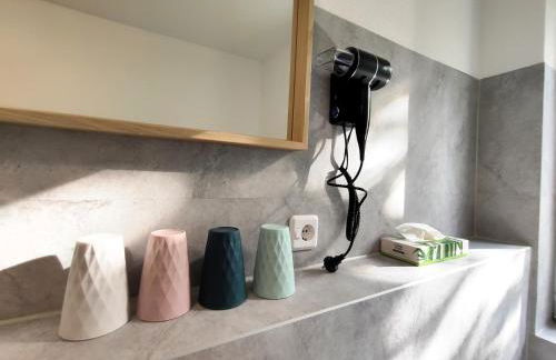 BohnApartments Bechstein - sehr ruhig - 3 Schlafzimmer - Balkon - Stellplätze- WLAN - Vollausstattung - Foto 14