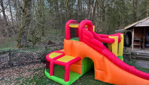 Country Cottage Sleeps 6 w/ Hot Tub & Dog-friendly - Foto 4