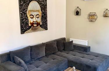 Leo's city apartment - Photo 1