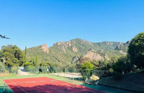 VILLA L'ESTEREL AVEC PISCINE VUE MER -MANDELIEU 06210- 6 Pers - Foto 22