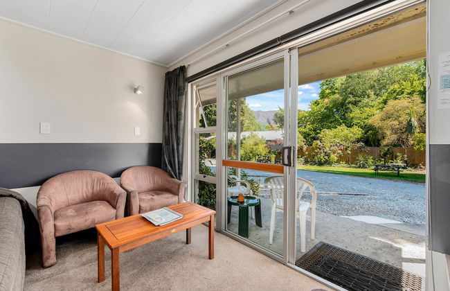 Alpine Motel - Photo 35