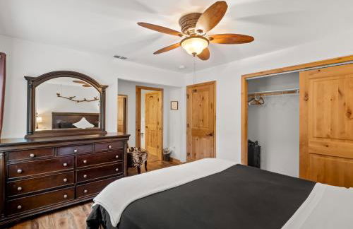 Manzanita Hill-35 miles to Yosemite, 10 miles to Mariposa with 8 person spa - Foto 10