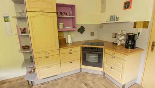 Gemütliches Haus inmitten schöner Natur mit Garten & Parkplatz - Foto 3, stove, pet friendly