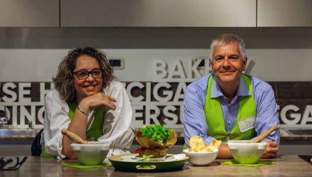 Disfrutando del taller de pesto