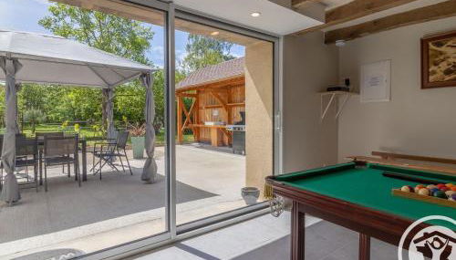 Gîte de groupe avec salle de jeux, jardin 4000m², proche forêt de Chandelais et Zoo de la Flèche - FR-1-622-56 - Foto 3