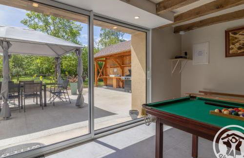 Gîte de groupe avec salle de jeux, jardin 4000m², proche forêt de Chandelais et Zoo de la Flèche - FR-1-622-56 - Photo 3