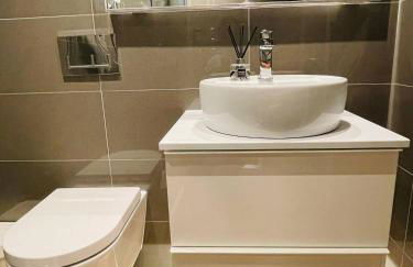 Lovely 1-bedroom Apt in Glasgow City near Subway - Foto 9