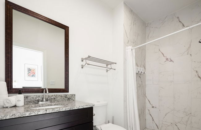 Sosuite 2BR Apt w Balcony W D Gym On-site Bar - Foto 24