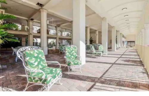 Romantic Studio in the Heart of Palm Beach - Photo 24