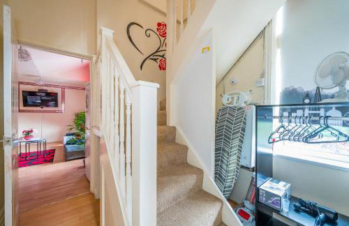 *G11H* for a cosy luxurious lovely stay + Free Parking + Free Fast WiFi perfect for work or pleasure* - Foto 31