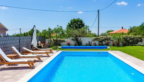 Serene Escape Near Zadar With Private Pool & Charming Outdoor Oasis - Foto 5